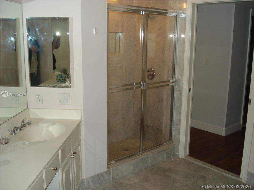 最近租的: $2,900 (3 贝兹, 2 浴室, 1820 平方英尺)