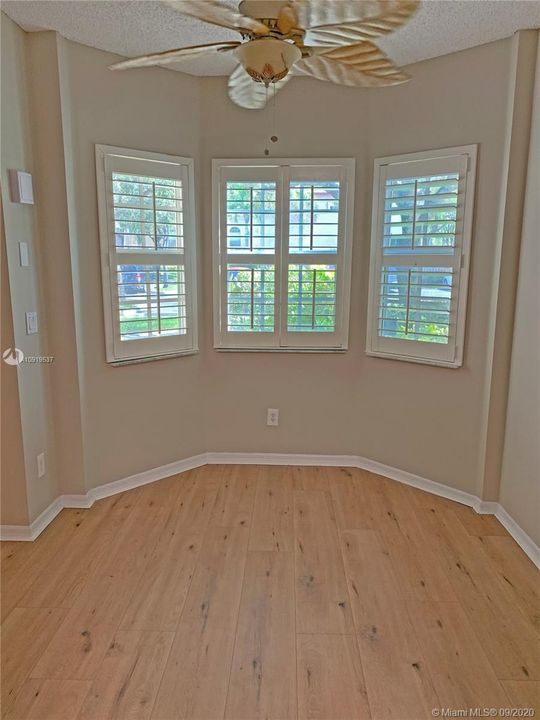 Недавно арендовано: $2,500 (3 спален, 2 ванн, 1534 Квадратных фут)