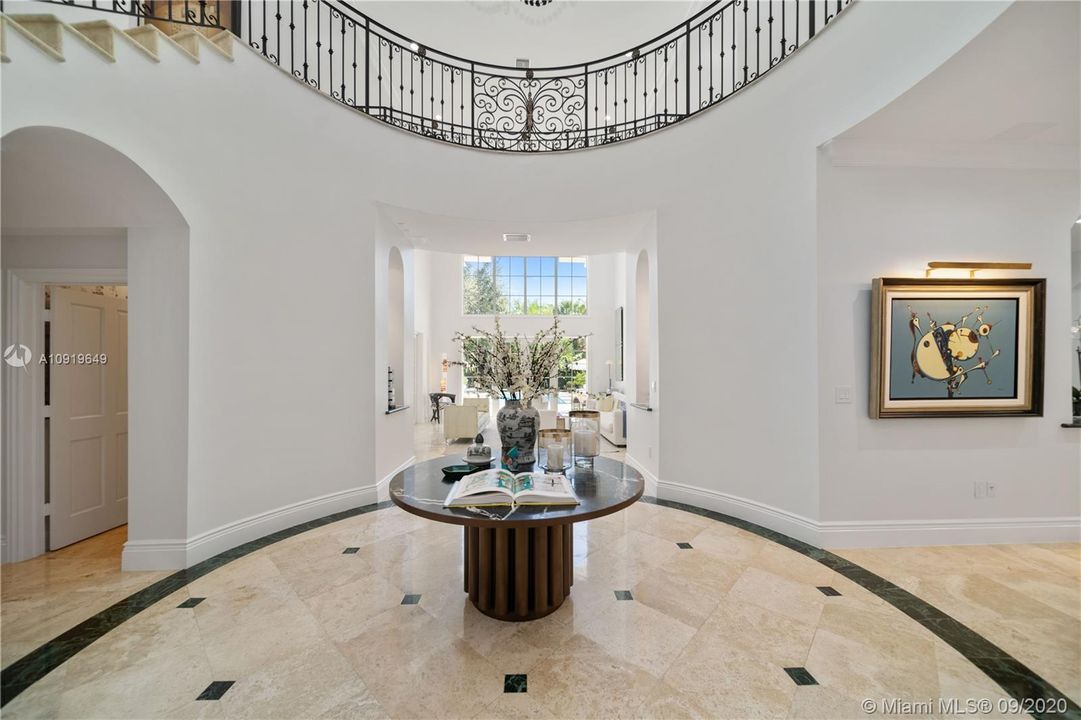 Recently Sold: $4,200,000 (7 beds, 7 baths, 7030 Square Feet)