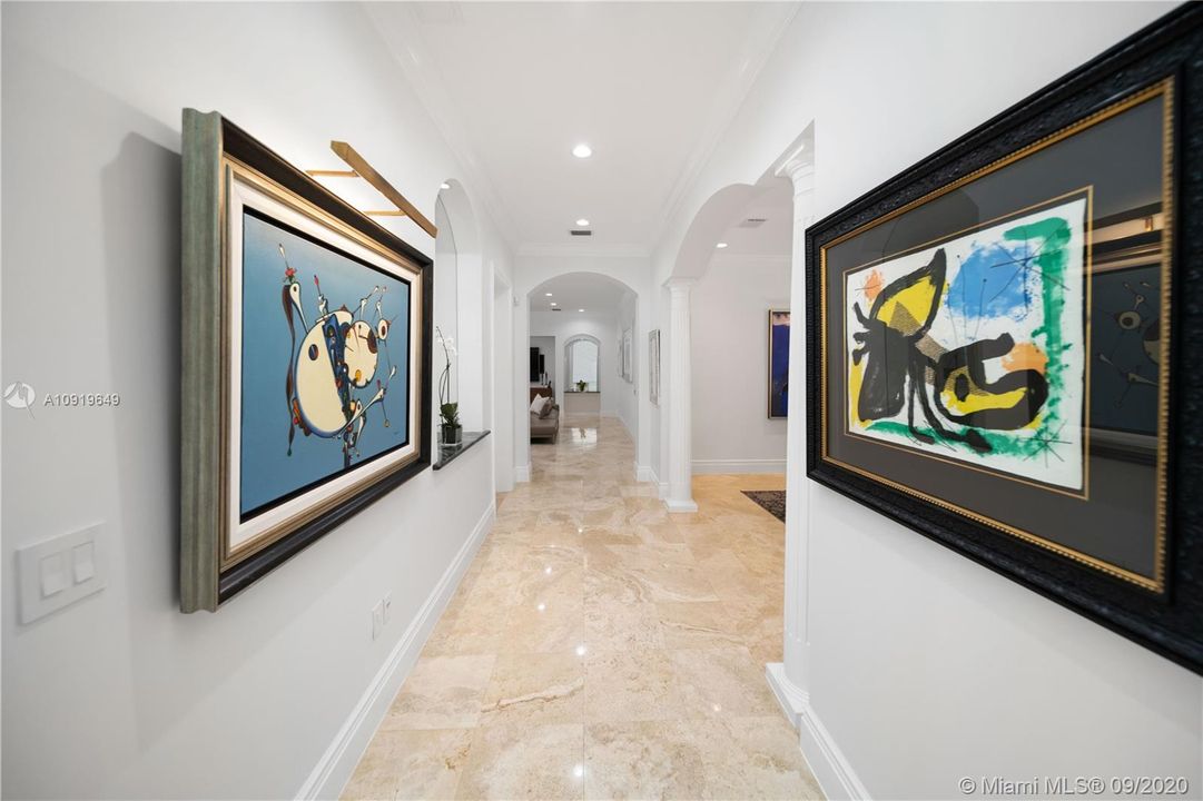 Recently Sold: $4,200,000 (7 beds, 7 baths, 7030 Square Feet)