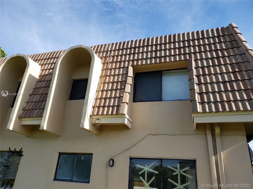 Recently Sold: $119,900 (2 beds, 1 baths, 752 Square Feet)