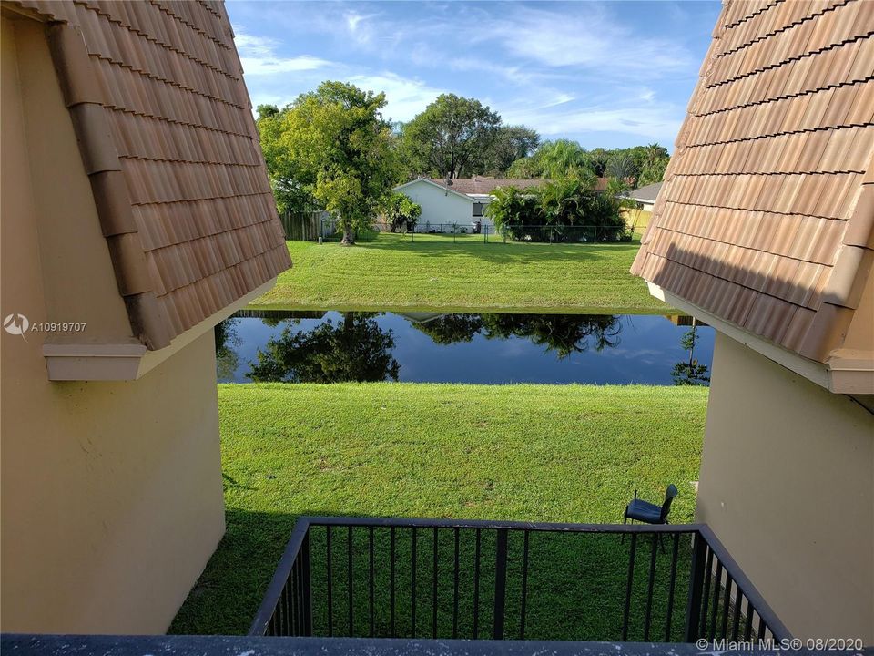 Recently Sold: $119,900 (2 beds, 1 baths, 752 Square Feet)