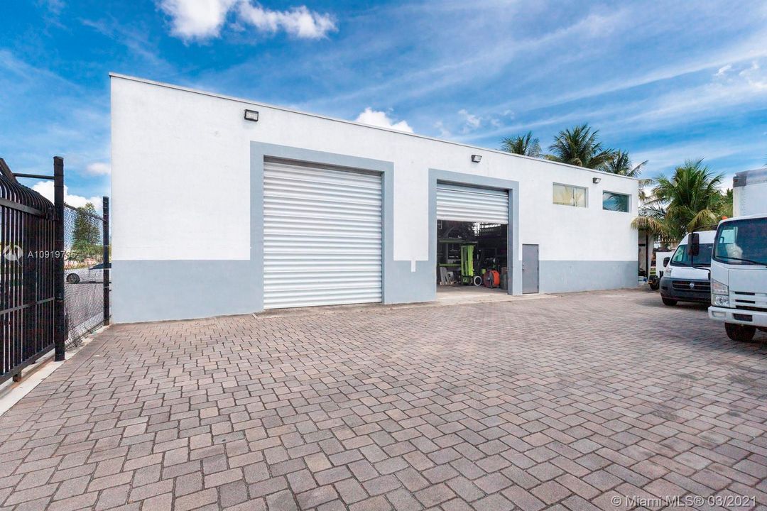 Vendido Recientemente: $1,975,000 (0 camas, 0 baños, 0 Pies cuadrados)
