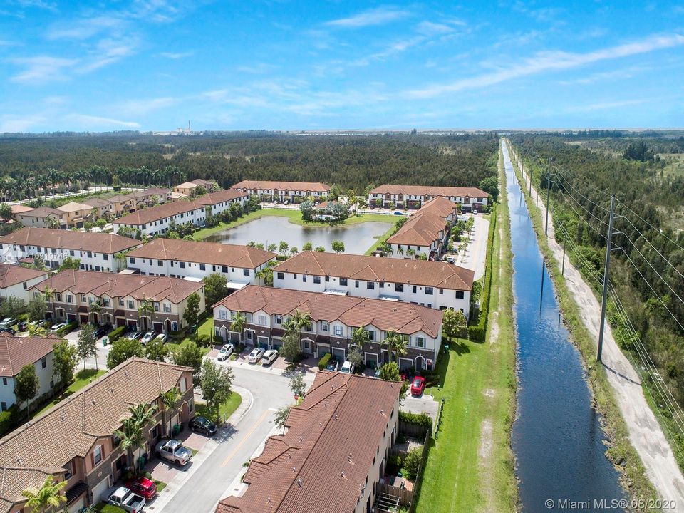 Recently Sold: $324,000 (3 beds, 2 baths, 1530 Square Feet)