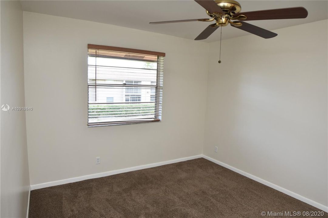 Recently Sold: $107,000 (1 beds, 1 baths, 620 Square Feet)