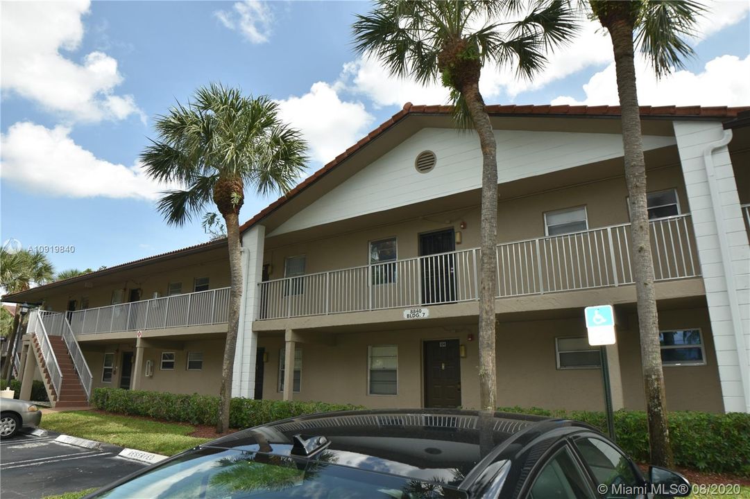 Recently Sold: $107,000 (1 beds, 1 baths, 620 Square Feet)