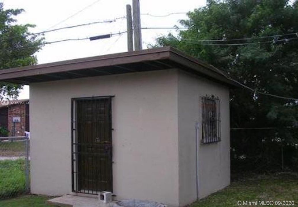 Vendido Recientemente: $250,000 (0 camas, 0 baños, 1237 Pies cuadrados)