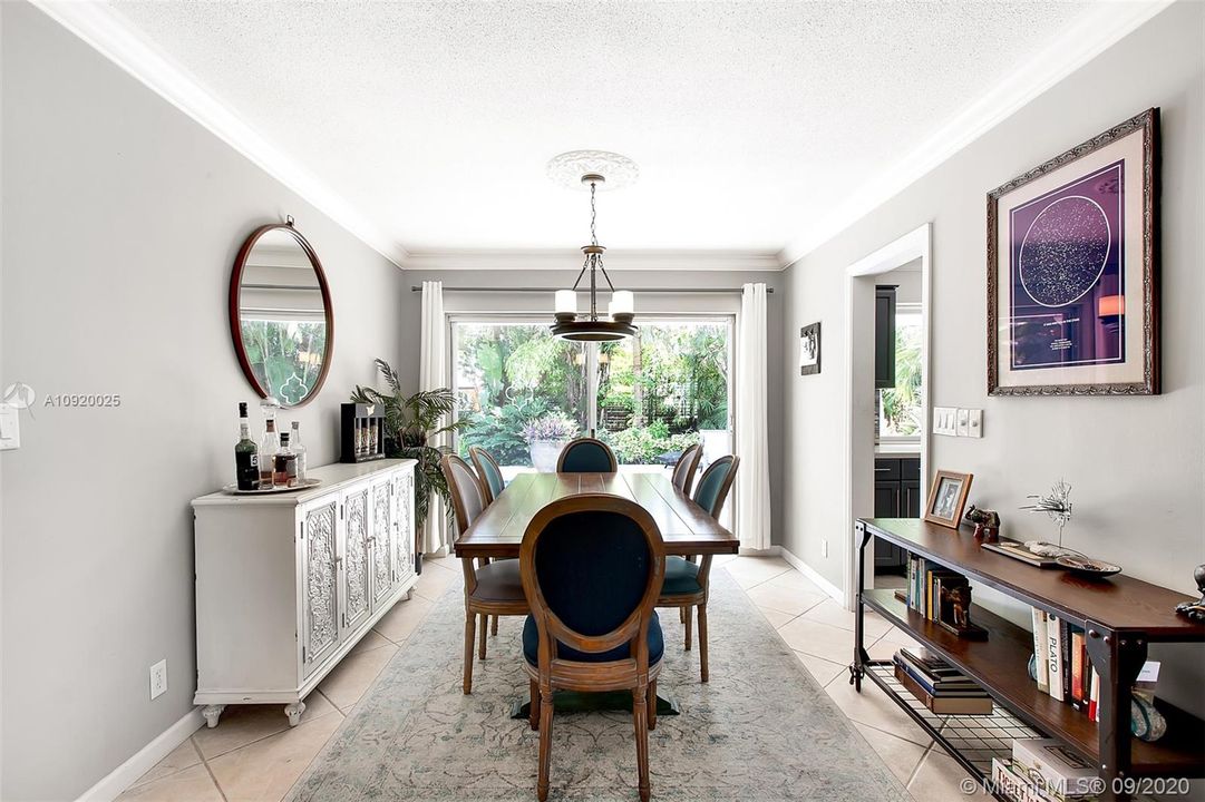 Recently Sold: $499,000 (3 beds, 2 baths, 1431 Square Feet)