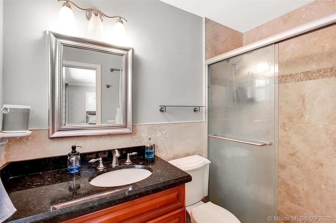 Recently Sold: $499,000 (3 beds, 2 baths, 1431 Square Feet)