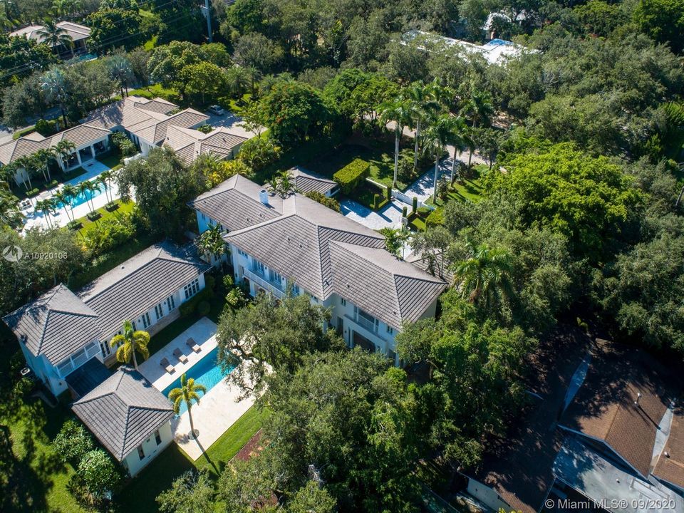 Vendido Recientemente: $5,900,000 (7 camas, 8 baños, 8863 Pies cuadrados)