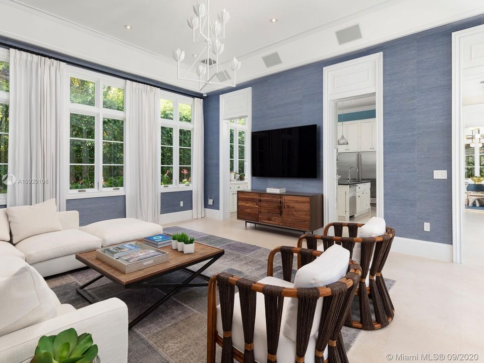 Vendido Recientemente: $5,900,000 (7 camas, 8 baños, 8863 Pies cuadrados)