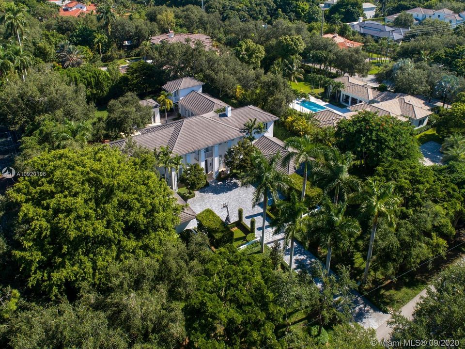 Vendido Recientemente: $5,900,000 (7 camas, 8 baños, 8863 Pies cuadrados)