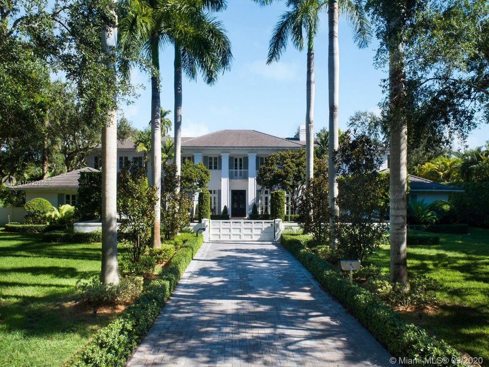Vendido Recientemente: $5,900,000 (7 camas, 8 baños, 8863 Pies cuadrados)