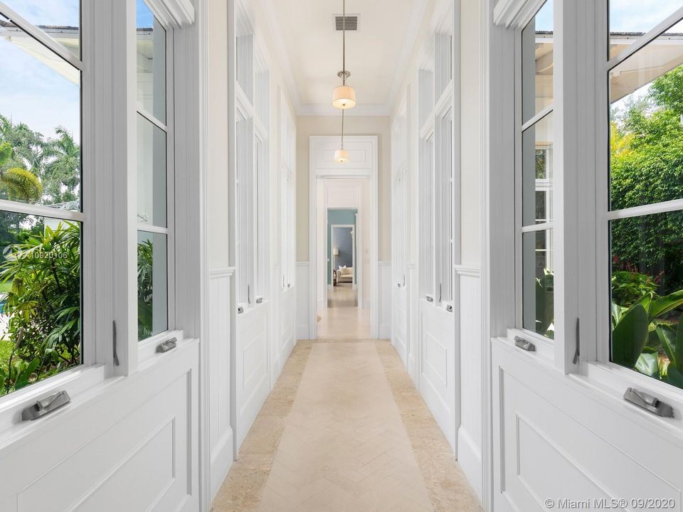 Vendido Recientemente: $5,900,000 (7 camas, 8 baños, 8863 Pies cuadrados)