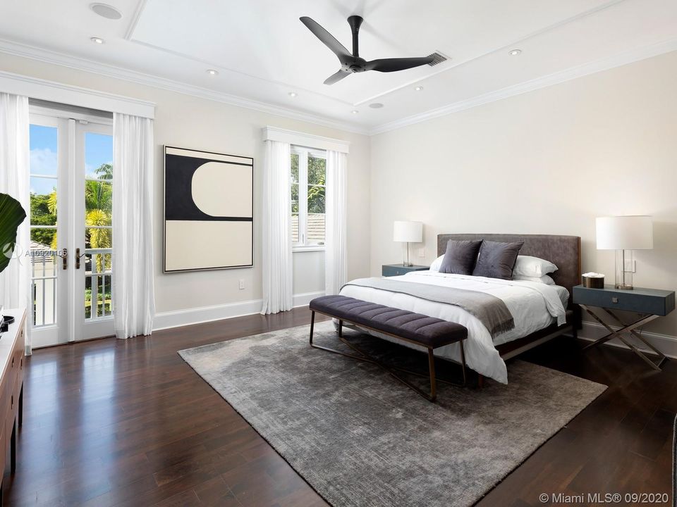 Vendido Recientemente: $5,900,000 (7 camas, 8 baños, 8863 Pies cuadrados)