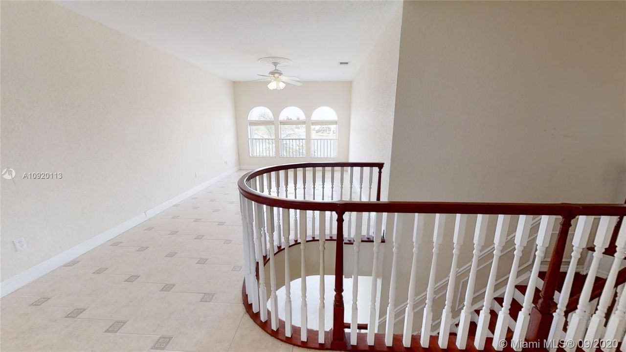 Recently Sold: $1,195,000 (5 beds, 5 baths, 3117 Square Feet)