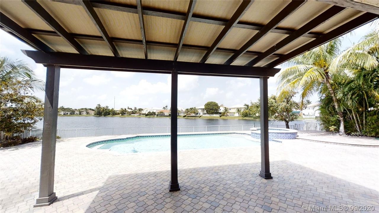 Recently Sold: $1,195,000 (5 beds, 5 baths, 3117 Square Feet)