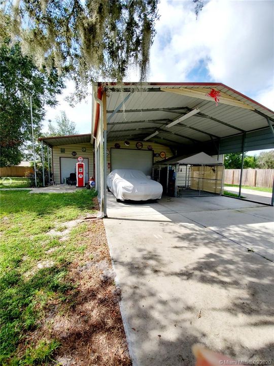Recently Sold: $245,000 (3 beds, 2 baths, 1679 Square Feet)