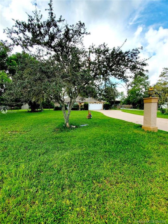 Recently Sold: $245,000 (3 beds, 2 baths, 1679 Square Feet)