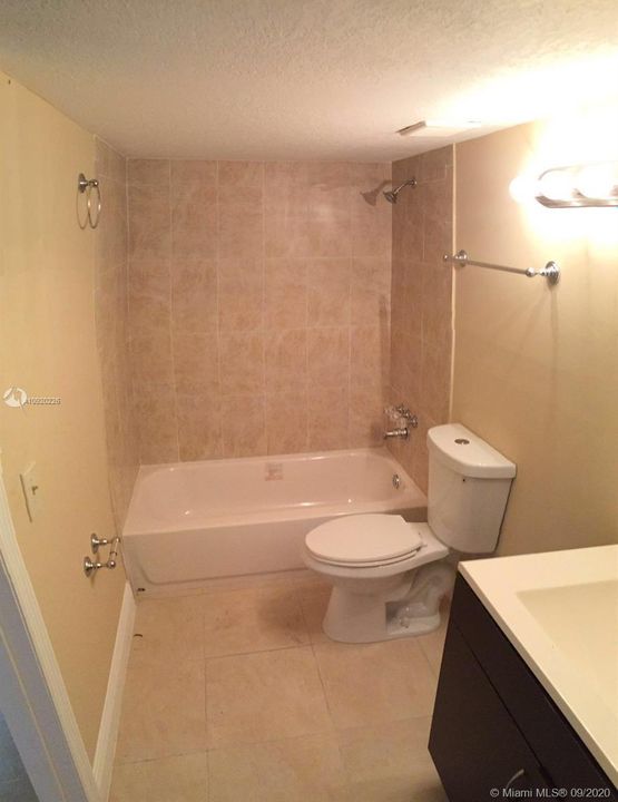 Recently Sold: $110,000 (1 beds, 1 baths, 713 Square Feet)