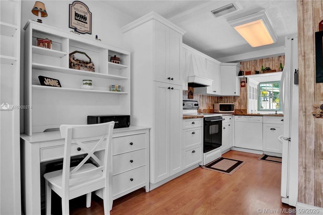 Vendido Recientemente: $265,000 (2 camas, 2 baños, 1285 Pies cuadrados)