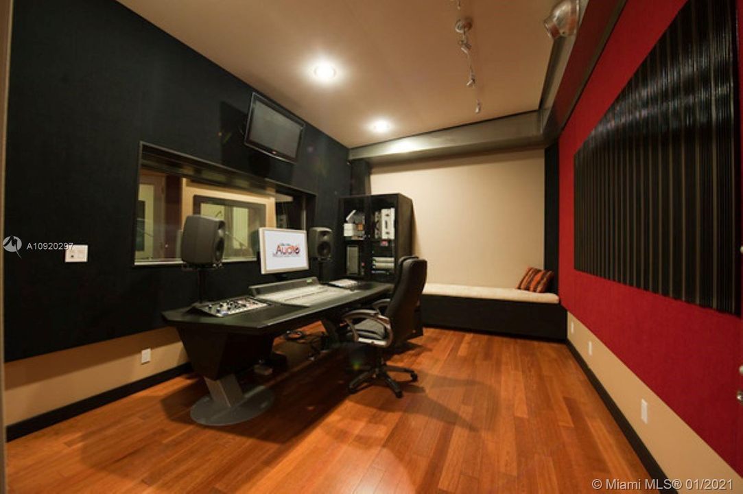 Professional Recording Studio in converted Garage