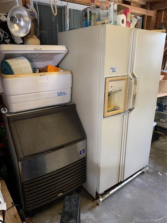 Refrigerator & Ice Machine