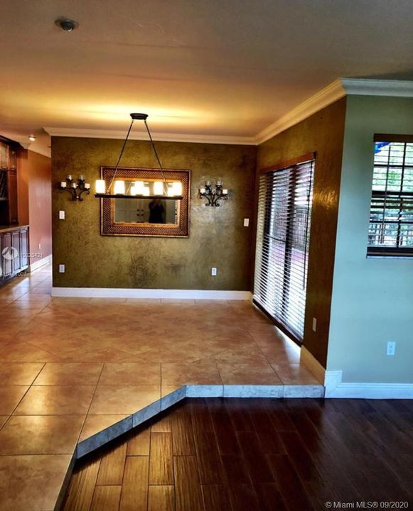 Recently Rented: $2,100 (3 beds, 2 baths, 2032 Square Feet)