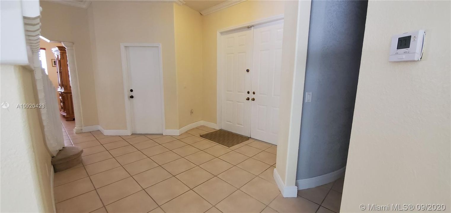 Недавно продано: $599,999 (5 спален, 5 ванн, 3408 Квадратных фут)
