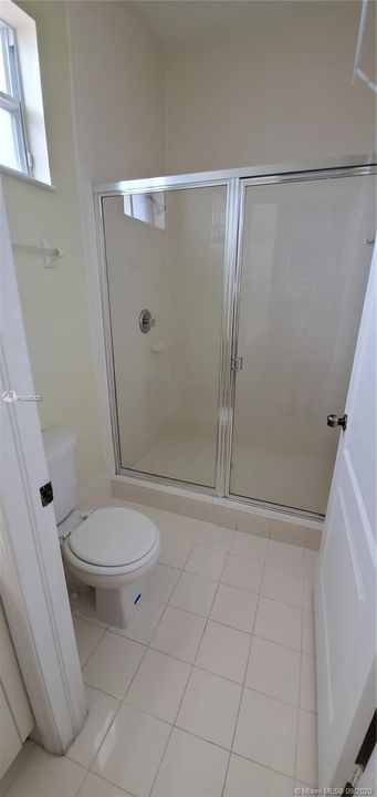 Недавно продано: $599,999 (5 спален, 5 ванн, 3408 Квадратных фут)