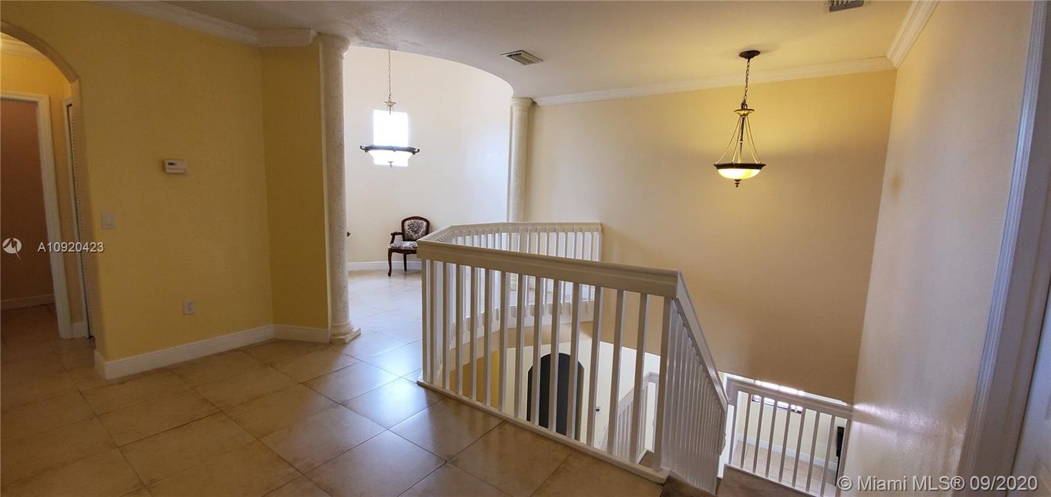 Недавно продано: $599,999 (5 спален, 5 ванн, 3408 Квадратных фут)