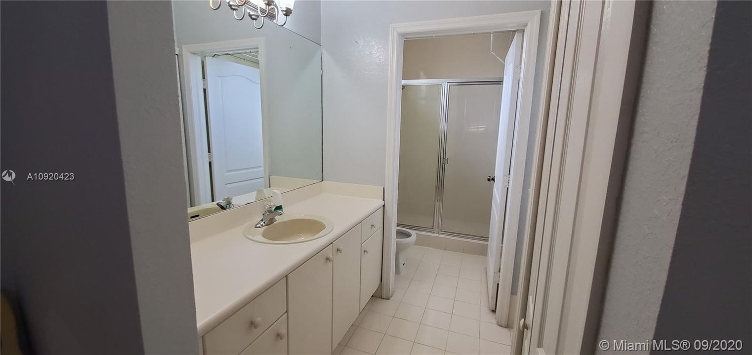 Недавно продано: $599,999 (5 спален, 5 ванн, 3408 Квадратных фут)
