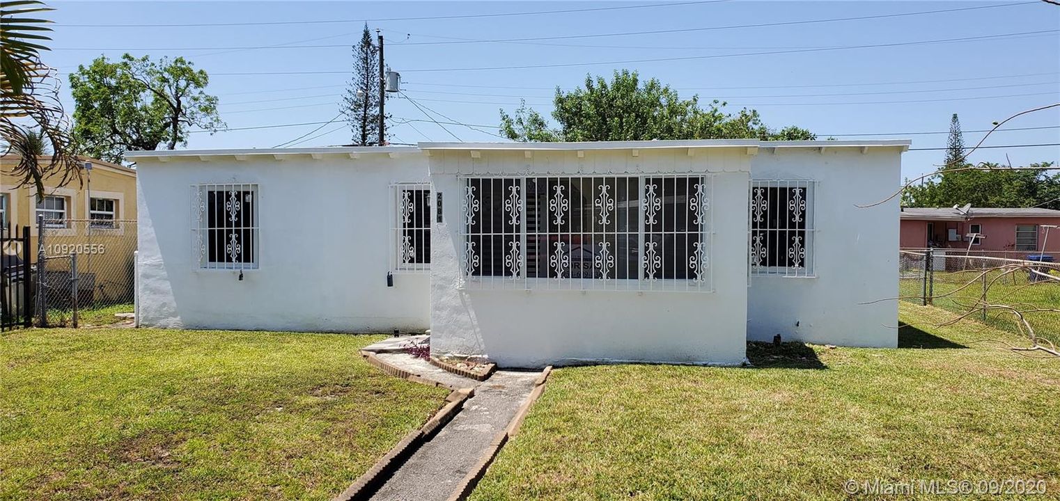 Недавно продано: $225,998 (3 спален, 1 ванн, 980 Квадратных фут)