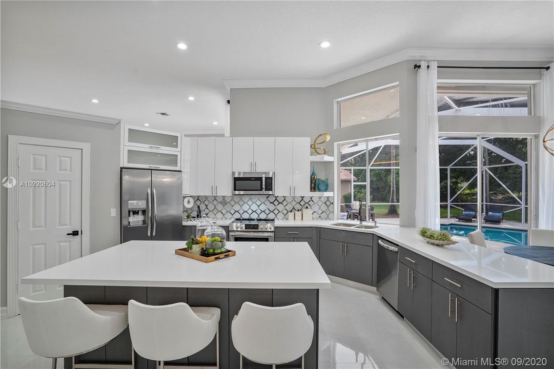 Recently Sold: $709,900 (5 beds, 3 baths, 3002 Square Feet)