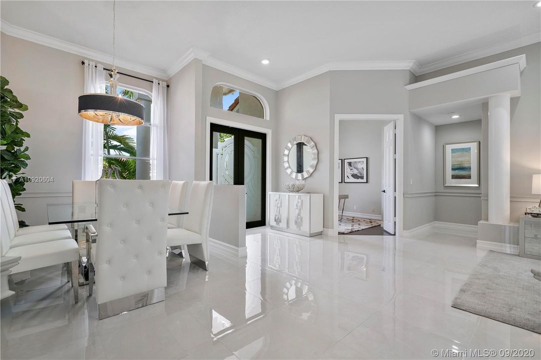 Recently Sold: $709,900 (5 beds, 3 baths, 3002 Square Feet)