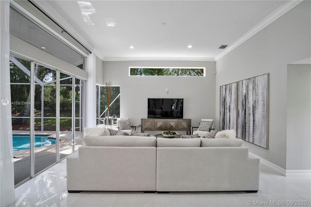 Recently Sold: $709,900 (5 beds, 3 baths, 3002 Square Feet)