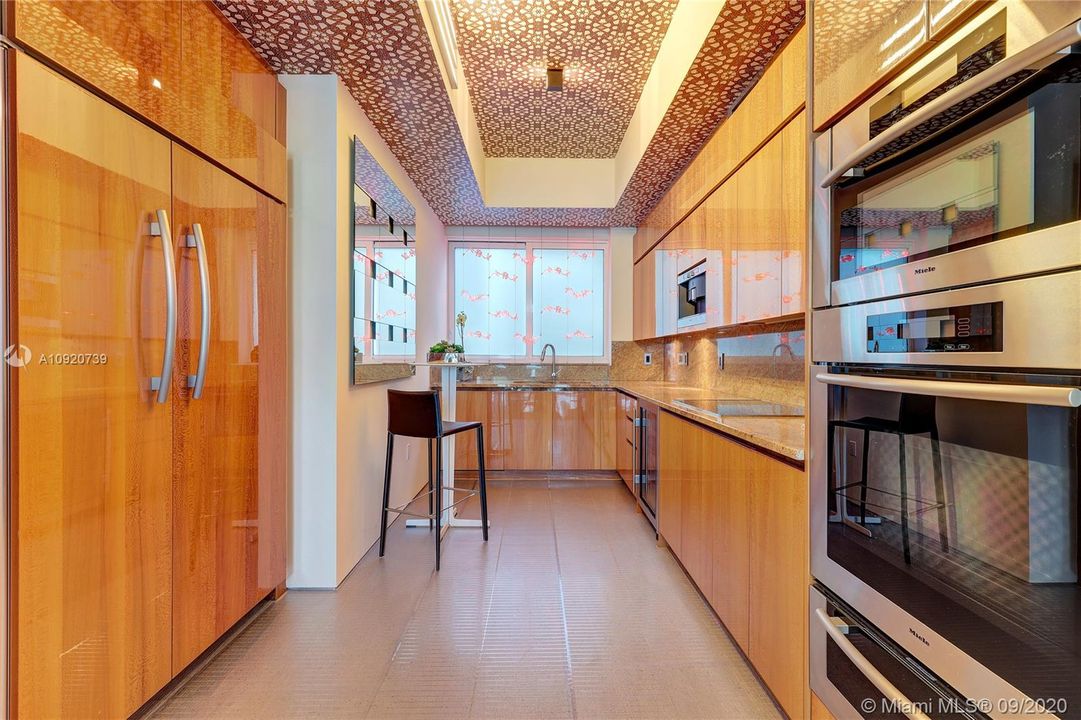 Recientemente alquilado: $30,000 (4 camas, 4 baños, 2766 Pies cuadrados)