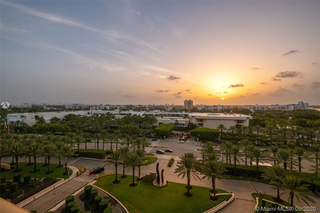 Recently Sold: $4,495,000 (3 beds, 3 baths, 2840 Square Feet)