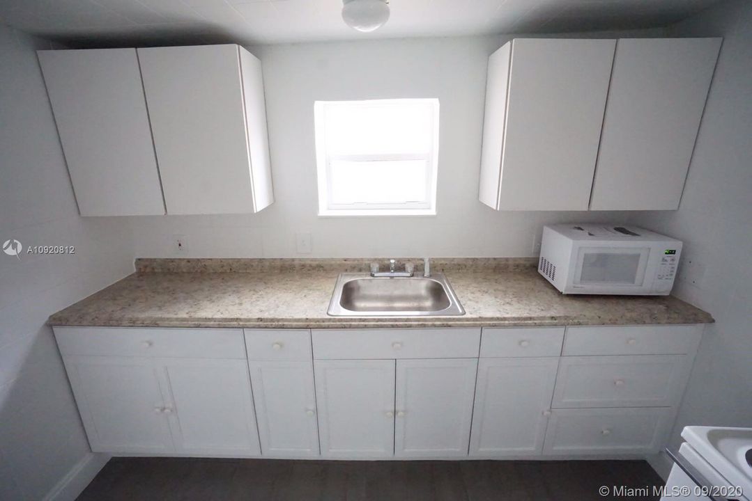Recently Rented: $1,099 (1 beds, 1 baths, 0 Square Feet)