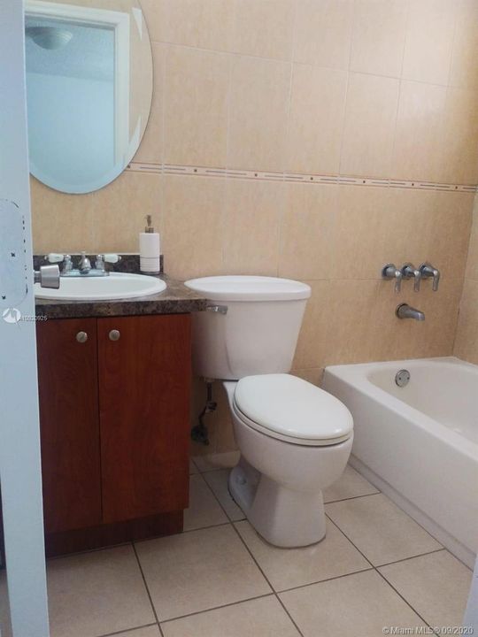 Recently Sold: $380,000 (3 beds, 2 baths, 1606 Square Feet)