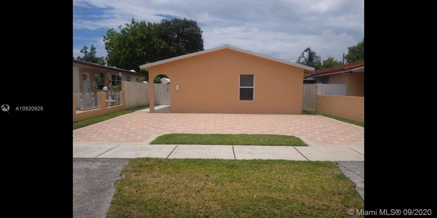 Recently Sold: $380,000 (3 beds, 2 baths, 1606 Square Feet)
