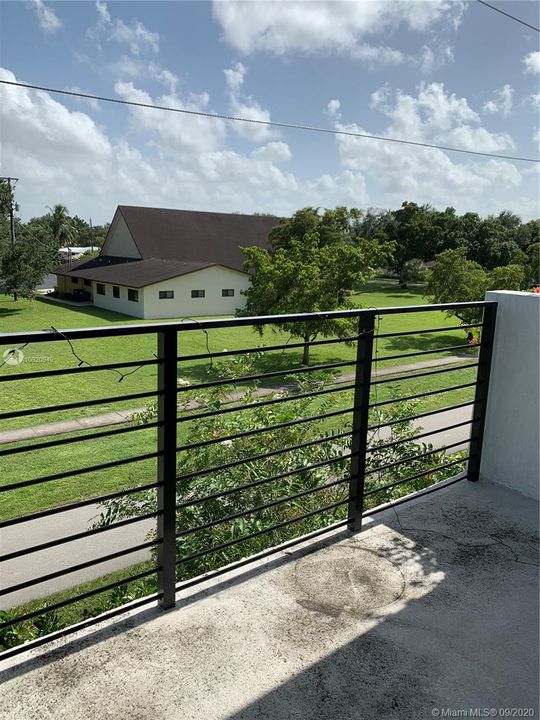 Recientemente alquilado: $2,800 (3 camas, 2 baños, 1672 Pies cuadrados)