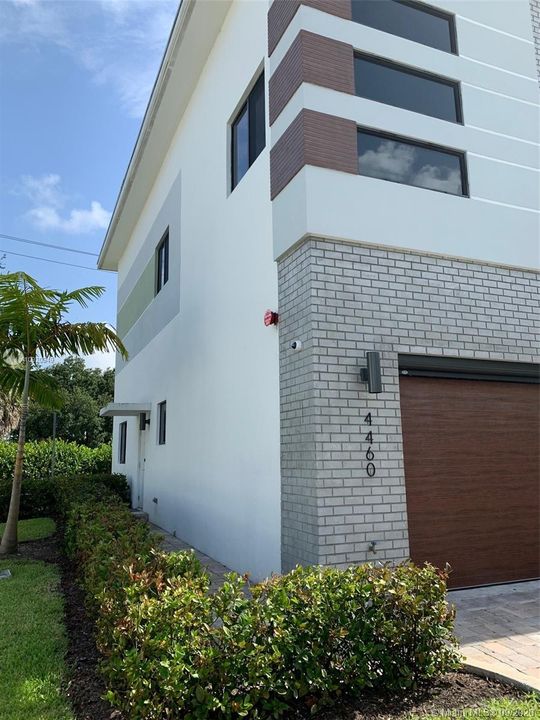 Recientemente alquilado: $2,800 (3 camas, 2 baños, 1672 Pies cuadrados)
