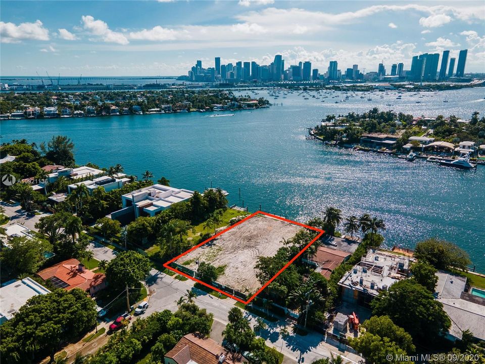 Недавно продано: $16,500,000 (25.00 acres)