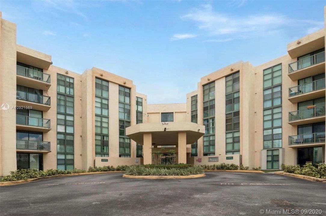 Recently Sold: $170,000 (2 beds, 2 baths, 850 Square Feet)