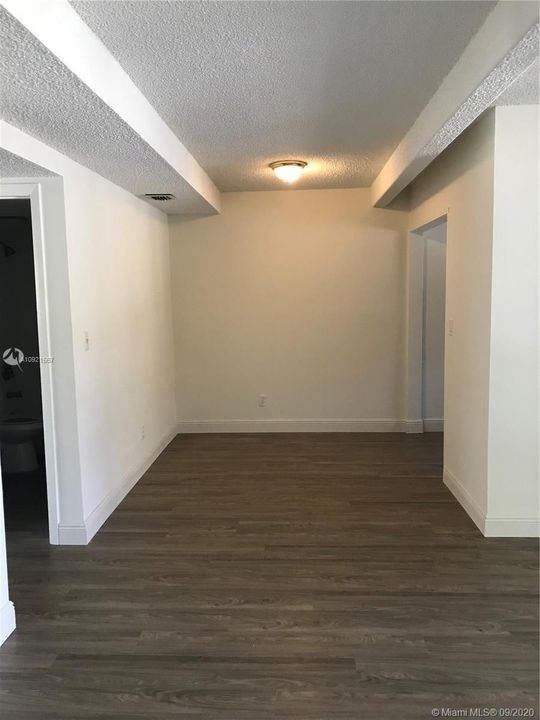 Recently Rented: $1,340 (2 beds, 2 baths, 905 Square Feet)