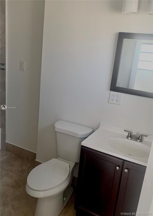 Recently Rented: $2,900 (4 beds, 3 baths, 2250 Square Feet)