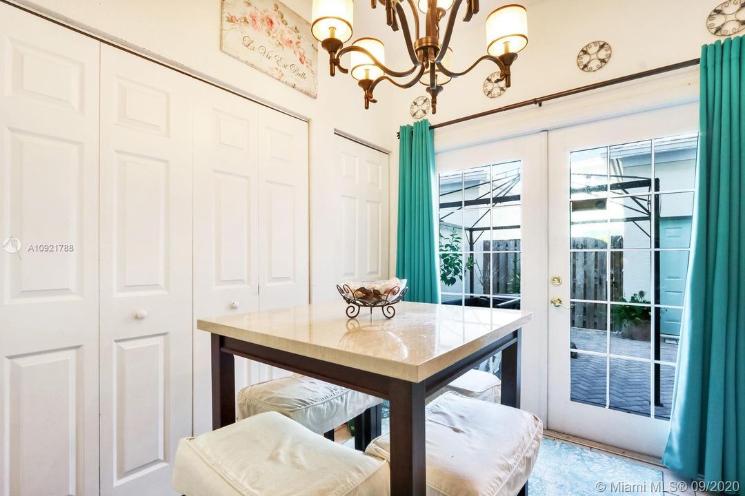 Breakfast Nook