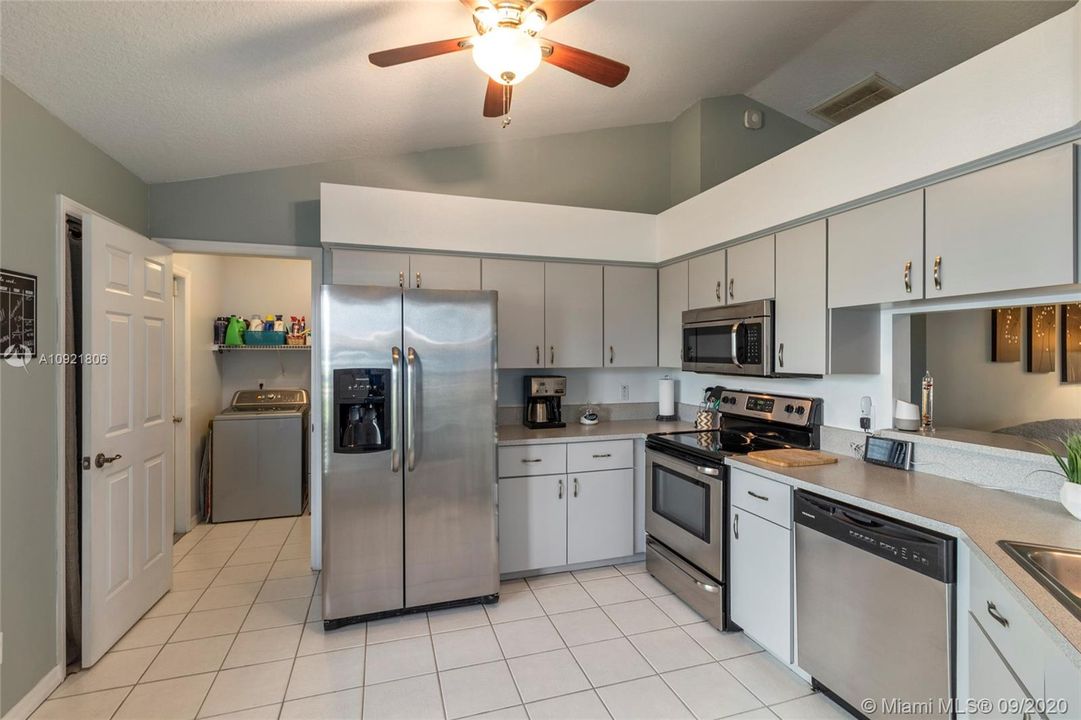 Recently Sold: $219,900 (4 beds, 2 baths, 1908 Square Feet)