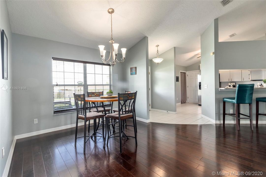 Recently Sold: $219,900 (4 beds, 2 baths, 1908 Square Feet)